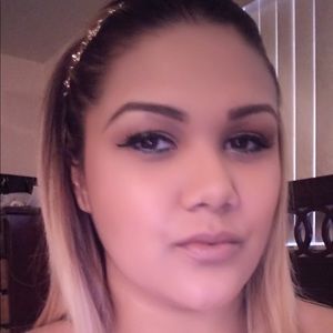 Meet your Posher, Shahelashahela